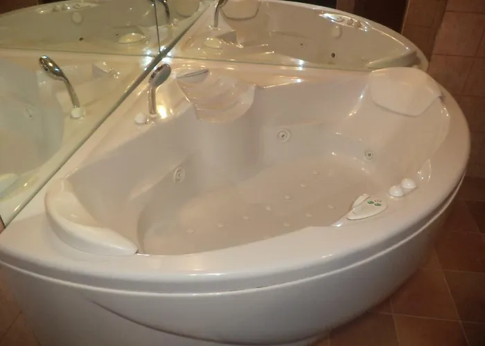 דירה Jacuzzi Quo Vadis